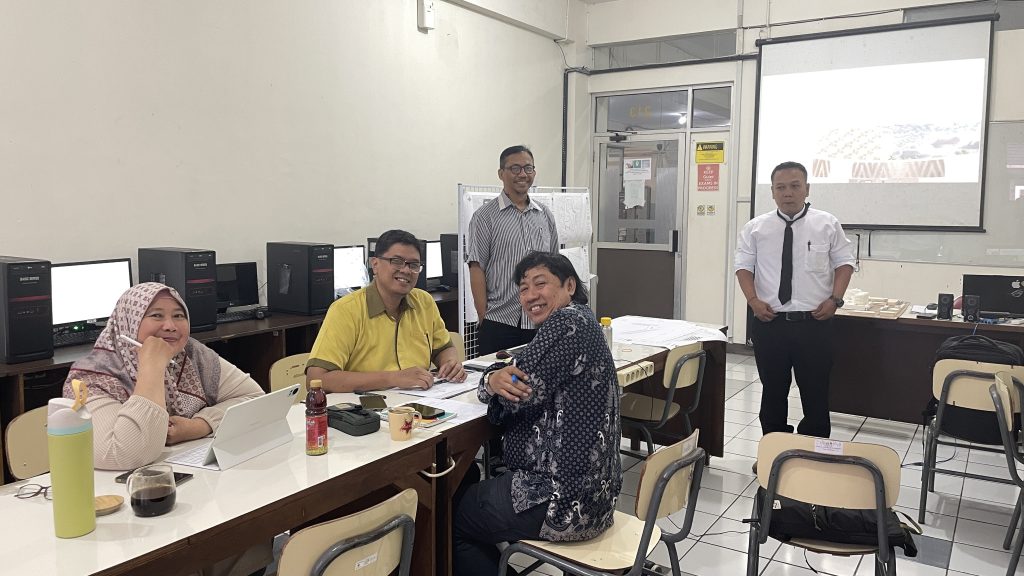 Sidang TA Wahyu Ery